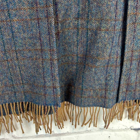 100% Lambswool Tweed Ruana Herringbone Woven Made in UK Blue/Multi - Picture 8 of 8